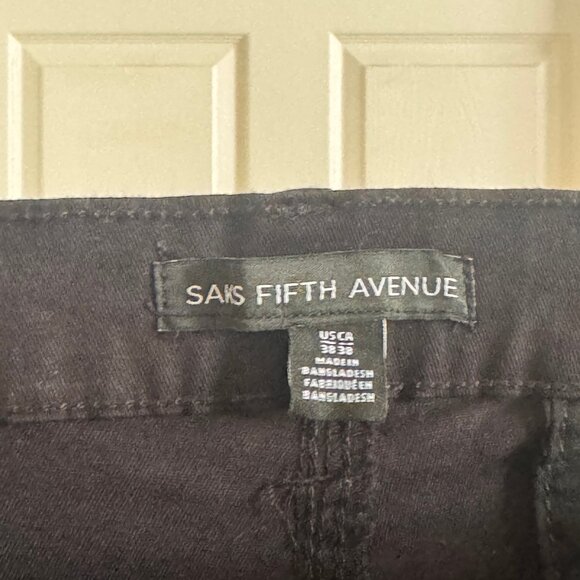 Saks Fifth Avenue Men's Black Cotton Flat-front Shorts w/ a 7" Inseam - Picture 3 of 4